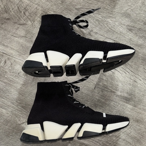 Balenciaga speed 2.0 lace up recycled knit sole black white black US 8 - Picture 7 of 16